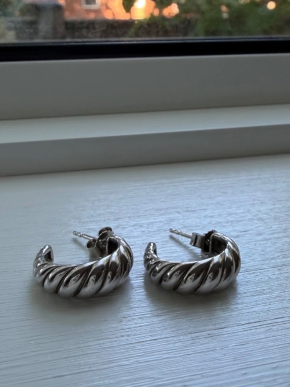 Mejuri Croissant Dome Hoop Earrings | Silver | Beautiful Condition - Picture 3 of 7